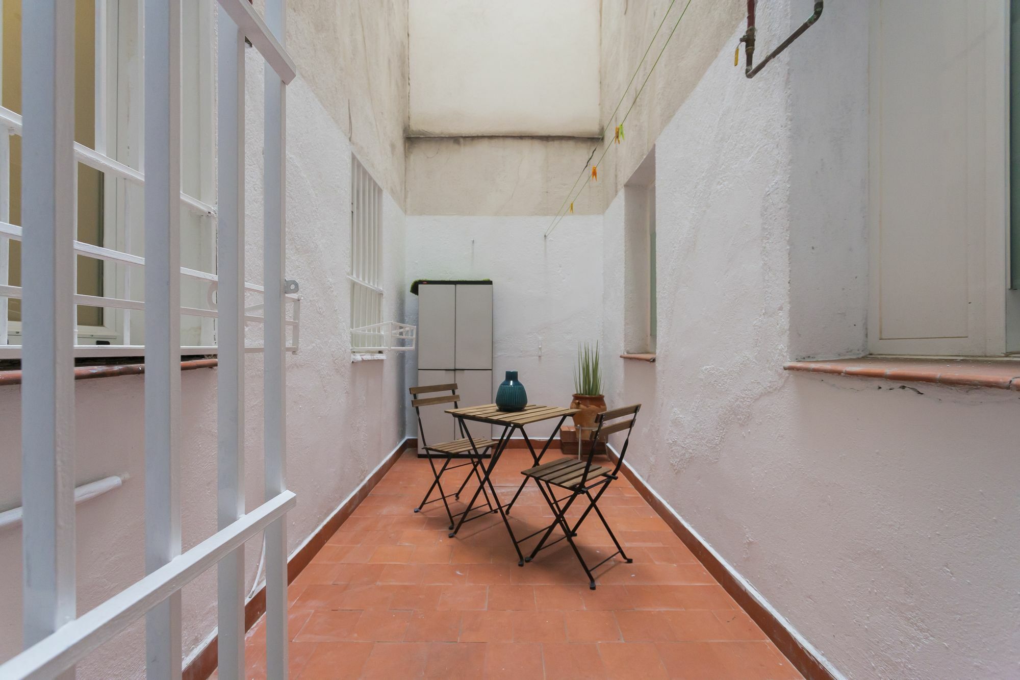 Dobo Rooms Ronda De Segovia Madrid Luaran gambar